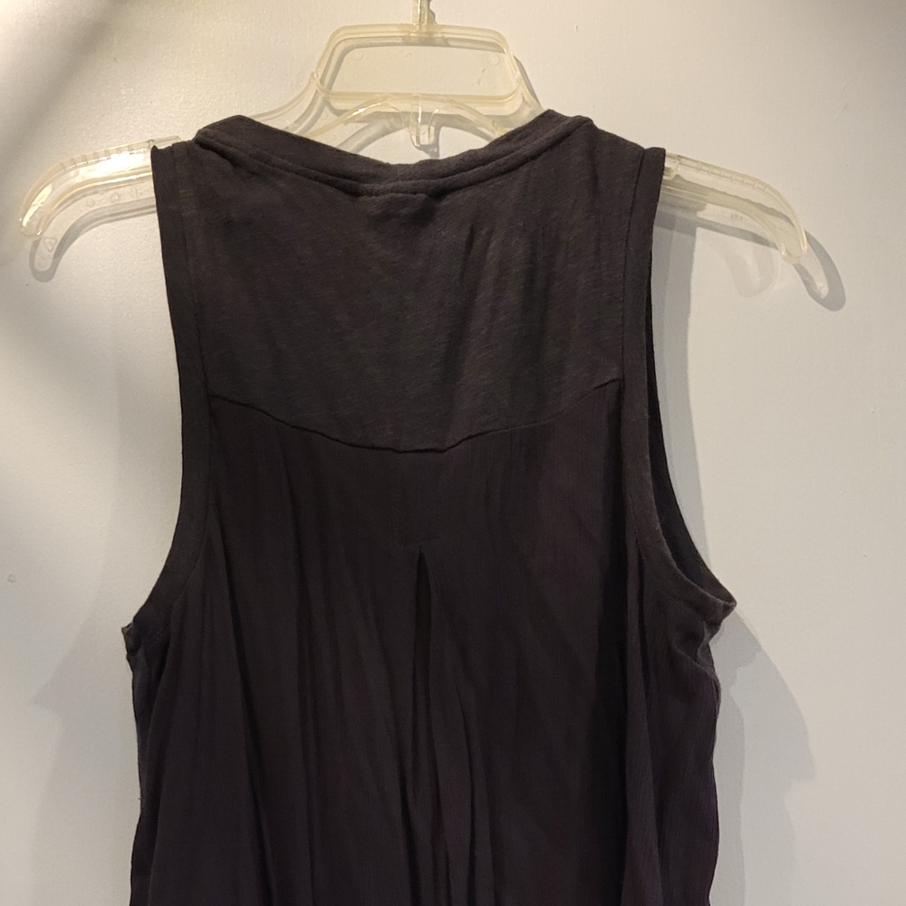Tank top - Picture 2 of 4